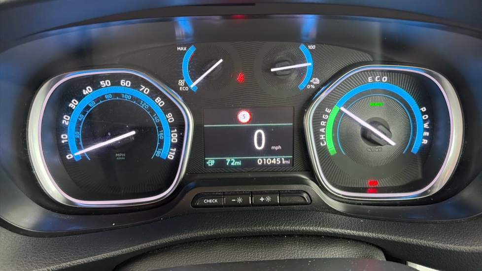 Vauxhall Vivaro Life 100kW Ultimate L 50kWh 5dr Auto Electric Estate - Image 18