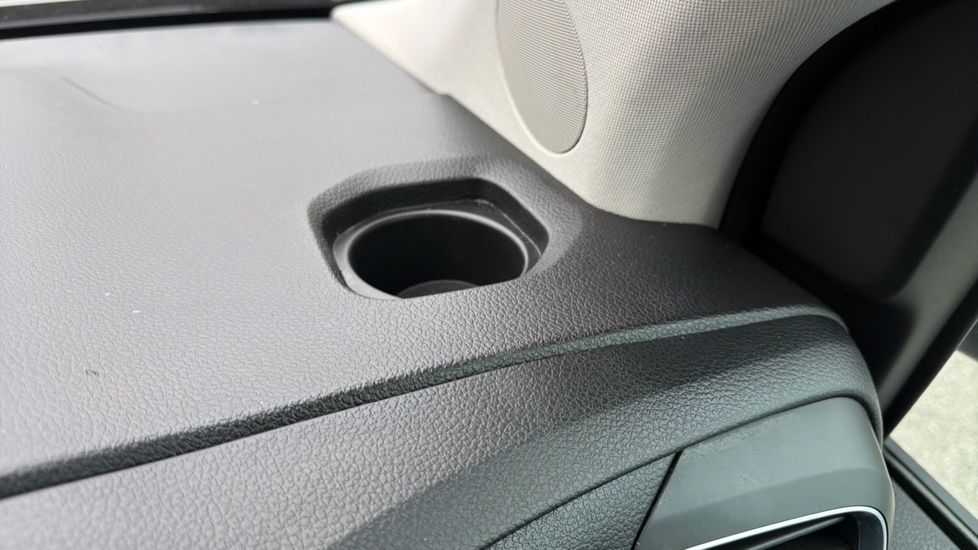 Vauxhall Vivaro Life 100kW Ultimate L 50kWh 5dr Auto Electric Estate - Image 25