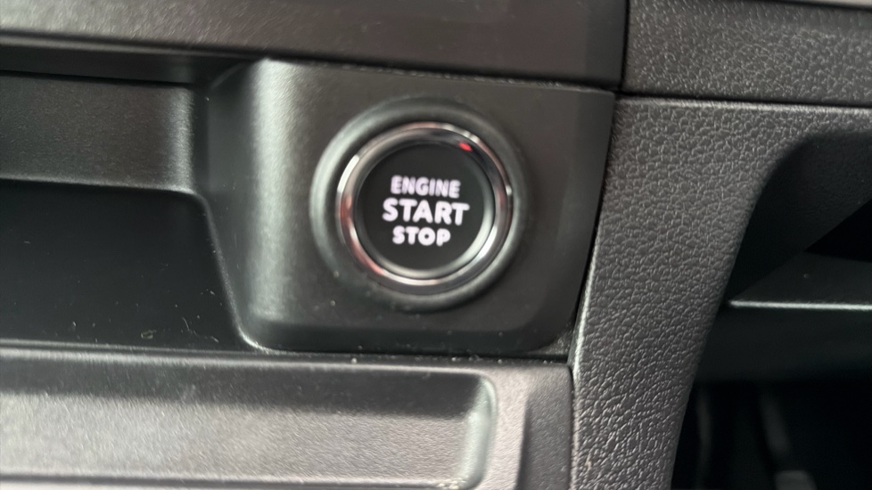 Vauxhall Vivaro Life 100kW Ultimate L 50kWh 5dr Auto Electric Estate - Image 36