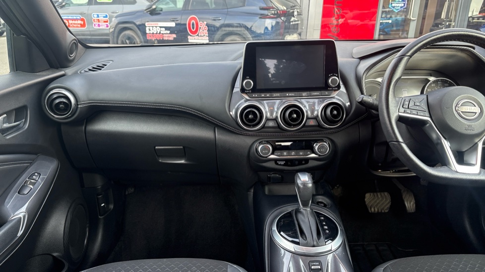 Nissan Juke 1.6 Hybrid N-Connecta 5dr Auto Hybrid Hatchback - Image 14