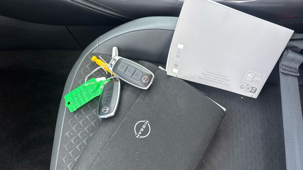 Nissan Juke 1.6 Hybrid N-Connecta 5dr Auto Hybrid Hatchback - Image 19