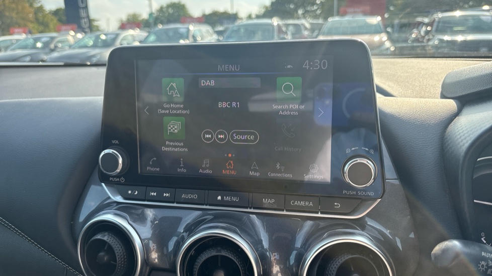 Nissan Juke 1.6 Hybrid N-Connecta 5dr Auto Hybrid Hatchback - Image 30
