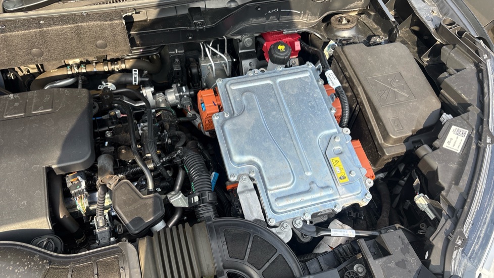 Nissan Juke 1.6 Hybrid N-Connecta 5dr Auto Hybrid Hatchback - Image 37