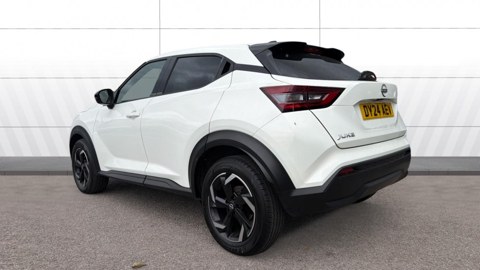 Nissan Juke 1.0 DiG-T 114 N-Connecta 5dr DCT Petrol Hatchback - Image 2