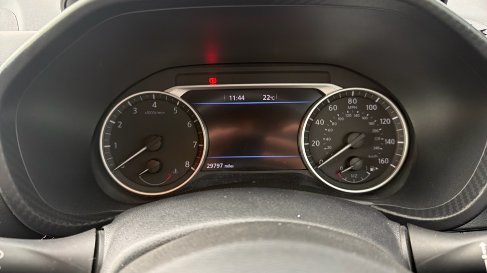 Nissan Juke 1.0 DiG-T 114 N-Connecta 5dr DCT Petrol Hatchback - Image 18