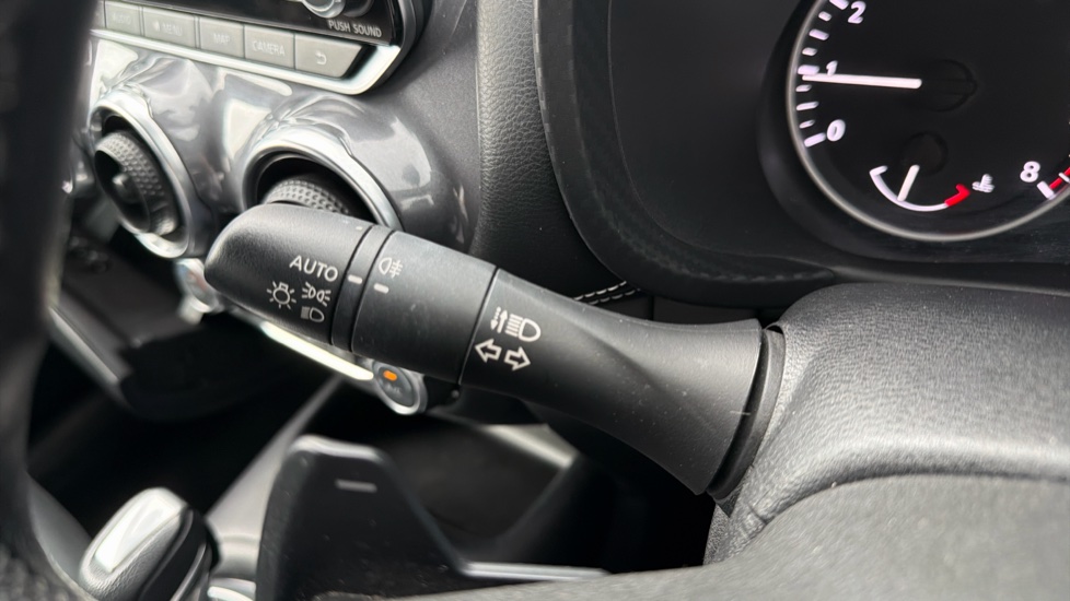 Nissan Juke 1.0 DiG-T 114 N-Connecta 5dr DCT Petrol Hatchback - Image 39