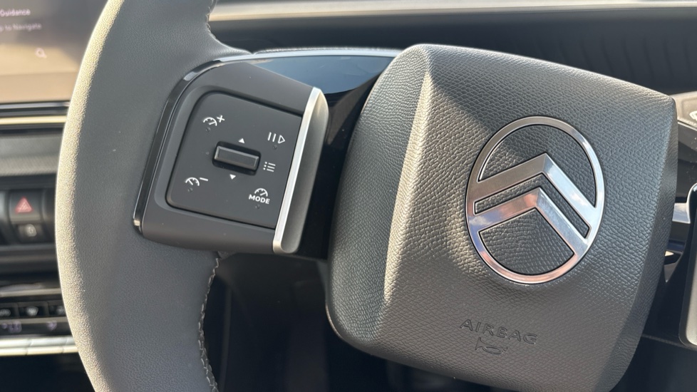 Citroen C3 Aircross 1.2 Hybrid [136] Max 5dr e-DCS6 Petrol Hatchback - Image 50