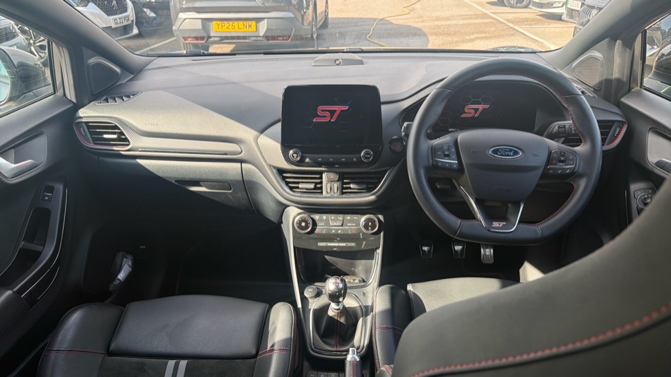 Ford Puma ST 1.5 EcoBoost ST 5dr Petrol Hatchback - Image 10