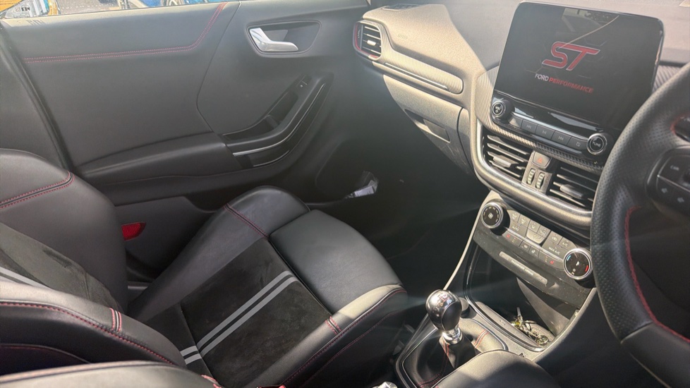 Ford Puma ST 1.5 EcoBoost ST 5dr Petrol Hatchback - Image 14