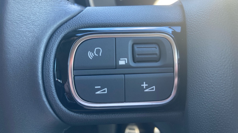 Citroen C5 Aircross 1.2 PureTech Max 5dr Petrol Hatchback - Image 21