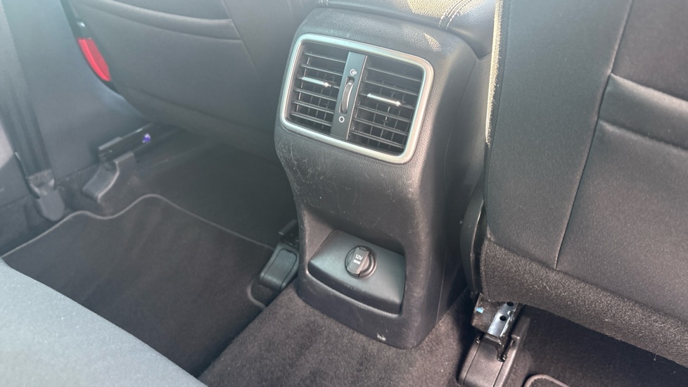 Kia Sportage 1.7 CRDi ISG 2 5dr Diesel Estate - Image 24
