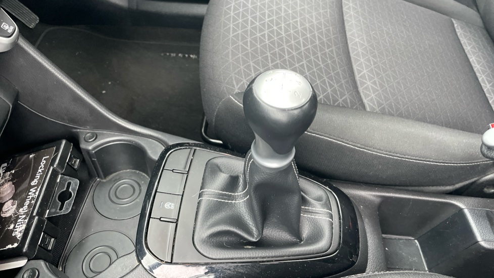 Kia Picanto 1.0 3 5dr [4 seats] Petrol Hatchback - Image 13