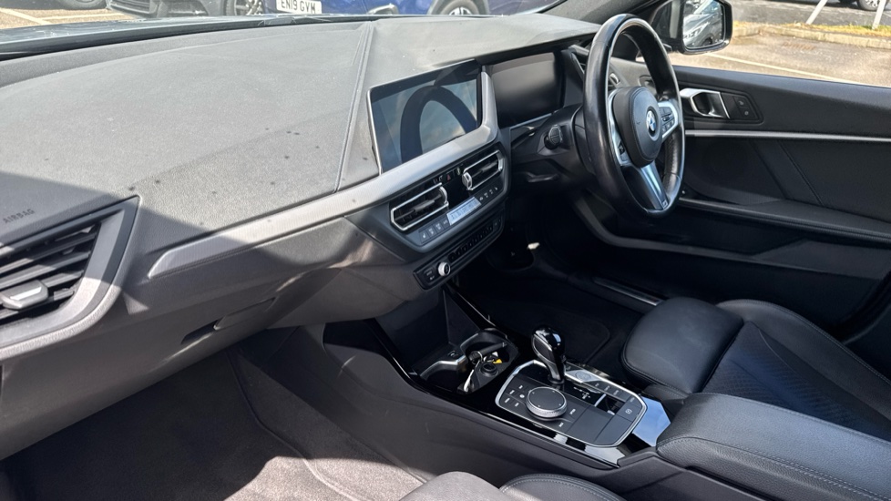 BMW 1 Series 118i [136] M Sport 5dr Step Auto [LCP] Petrol Hatchback - Image 9