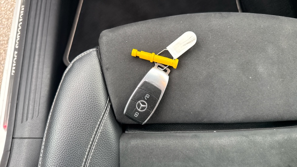 Mercedes-Benz A-Class A180d AMG Line Premium Plus Edition 5dr Auto Diesel Hatchback - Image 20