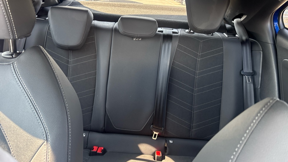 Vauxhall Mokka 115kW Ultimate 54kWh 5dr Auto Electric Hatchback - Image 15