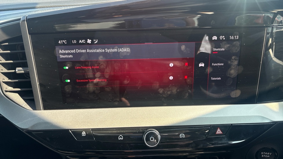 Vauxhall Mokka 115kW Ultimate 54kWh 5dr Auto Electric Hatchback - Image 42