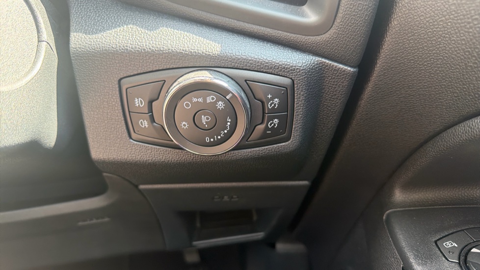 Ford EcoSport 1.0 EcoBoost 125 ST-Line 5dr Petrol Hatchback - Image 28