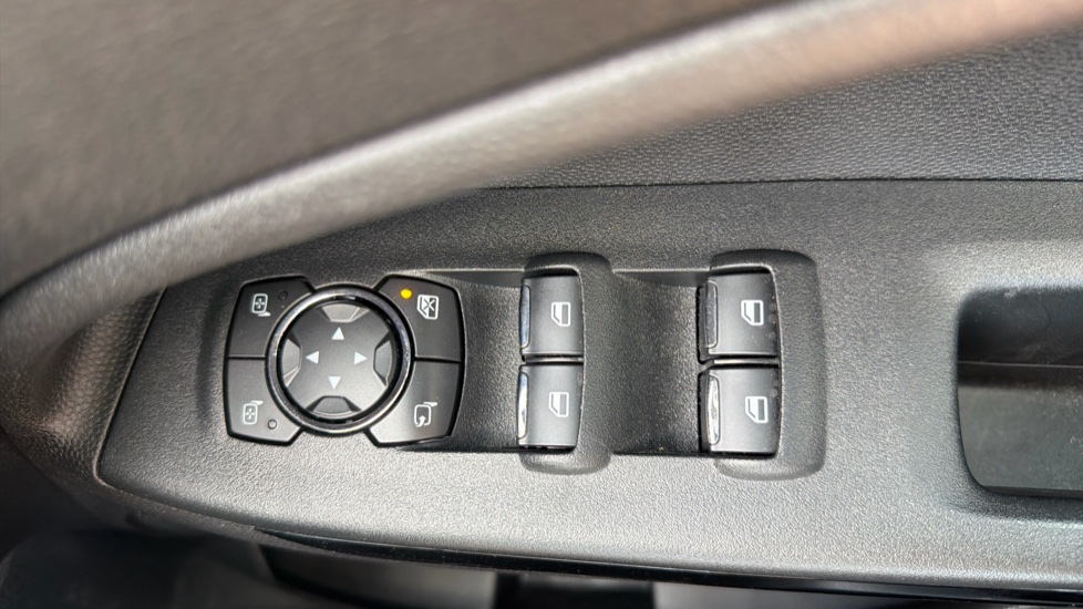 Ford EcoSport 1.0 EcoBoost 125 ST-Line 5dr Petrol Hatchback - Image 29