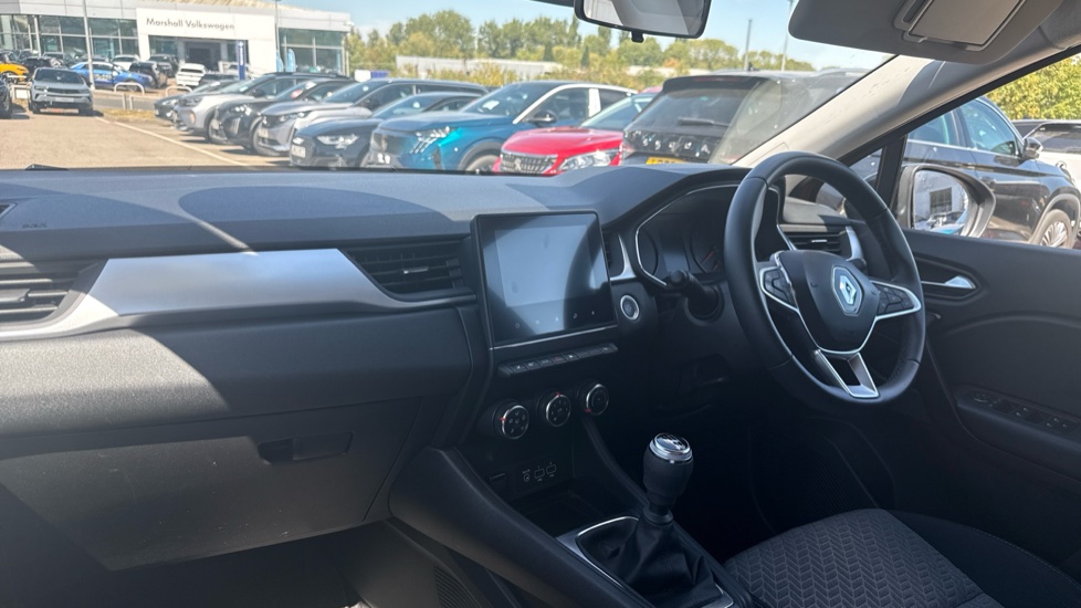 Renault Captur 1.0 TCE 90 SE Limited 5dr Petrol Hatchback - Image 9