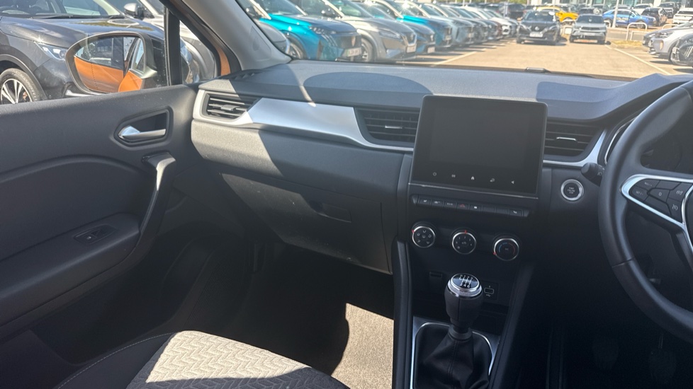 Renault Captur 1.0 TCE 90 SE Limited 5dr Petrol Hatchback - Image 14