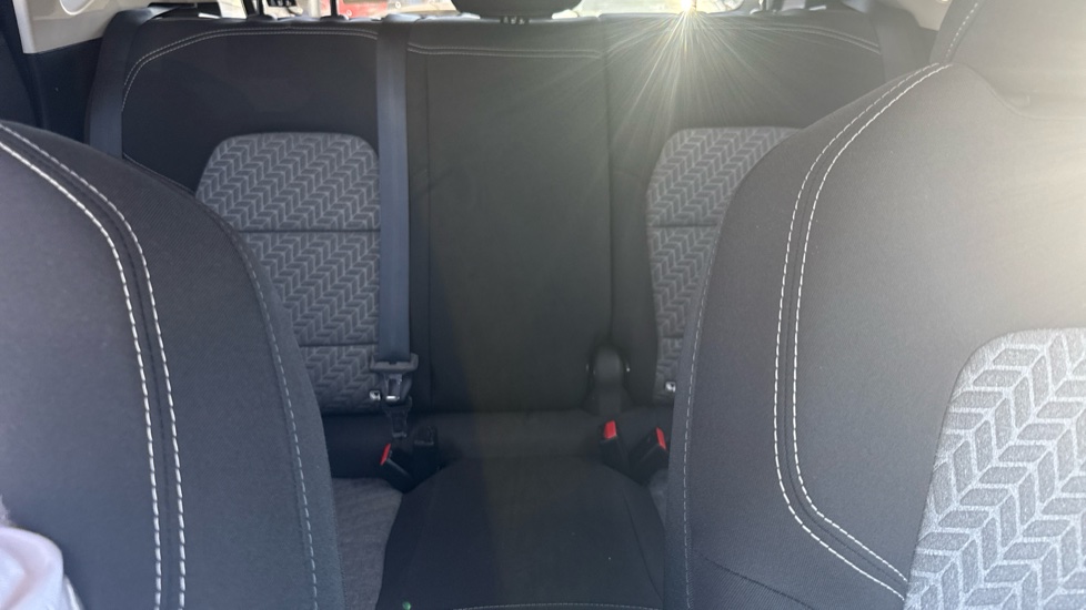 Renault Captur 1.0 TCE 90 SE Limited 5dr Petrol Hatchback - Image 15
