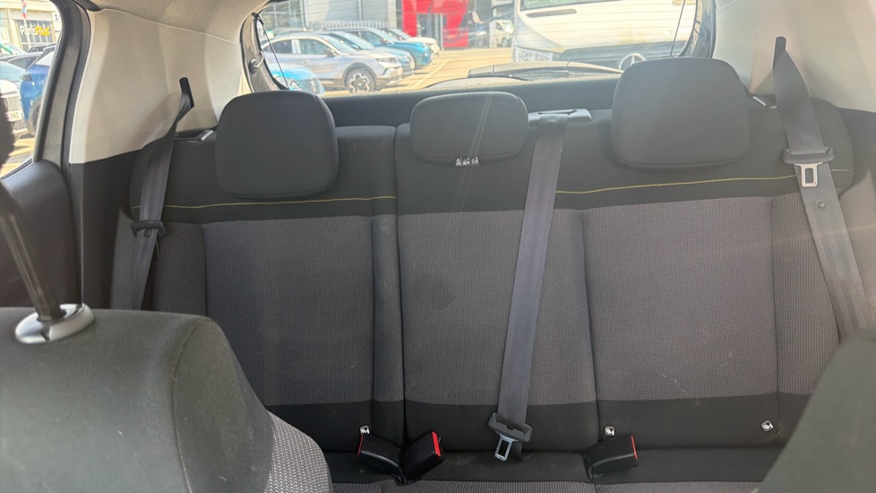 Citroen C3 1.2 PureTech 82 Flair 5dr Petrol Hatchback - Image 15