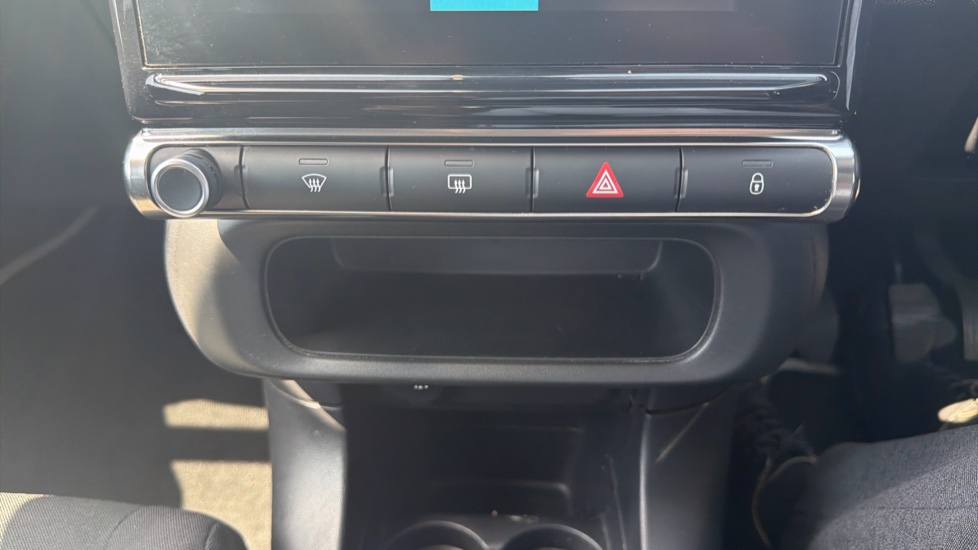 Citroen C3 1.2 PureTech 82 Flair 5dr Petrol Hatchback - Image 33