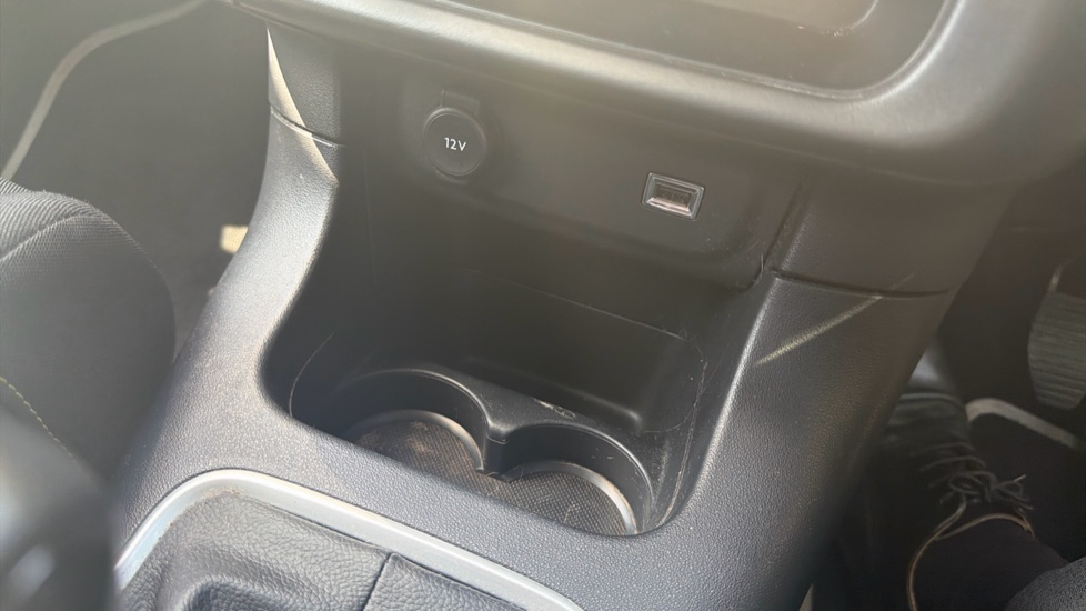 Citroen C3 1.2 PureTech 82 Flair 5dr Petrol Hatchback - Image 35