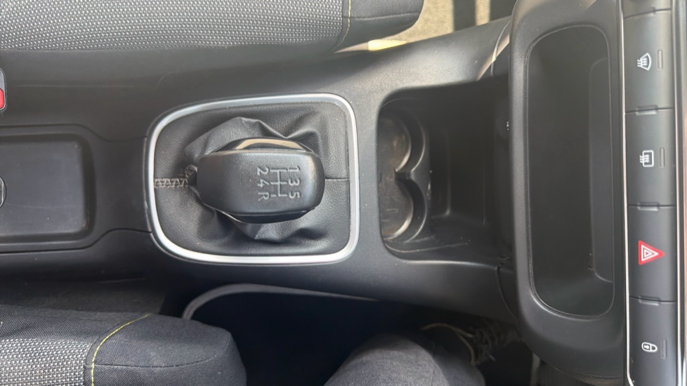 Citroen C3 1.2 PureTech 82 Flair 5dr Petrol Hatchback - Image 36