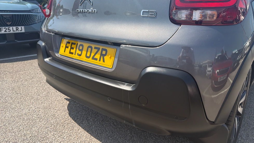 Citroen C3 1.2 PureTech 82 Flair 5dr Petrol Hatchback - Image 44