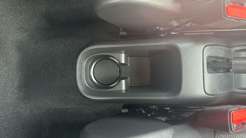 Citroen C3 1.2 PureTech C-Series Edition 5dr Petrol Hatchback - Image 27