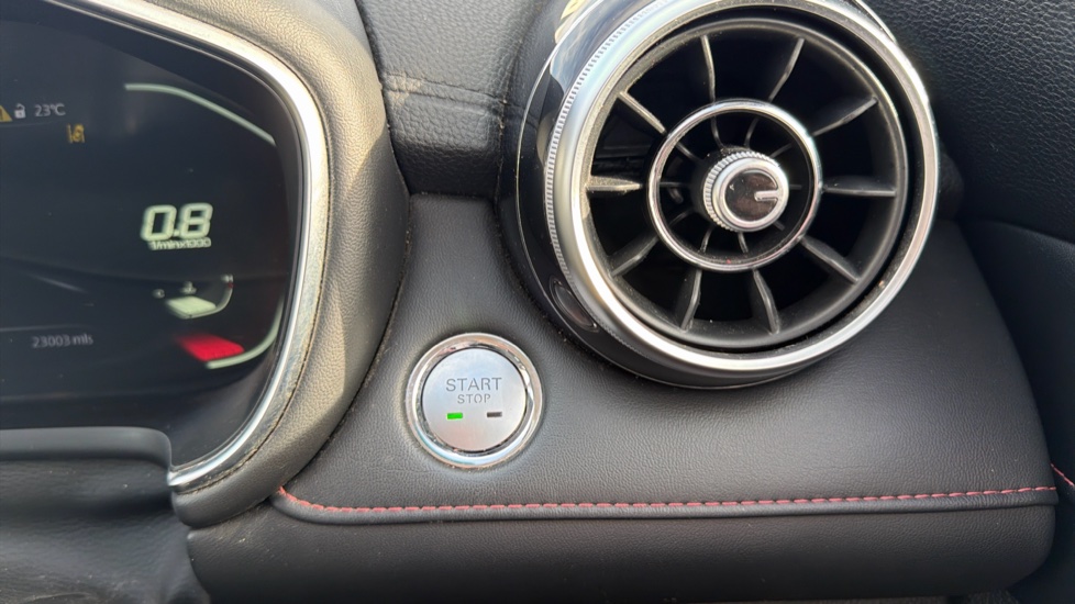 MG HS 1.5 T-GDI Exclusive 5dr DCT Petrol Hatchback - Image 25