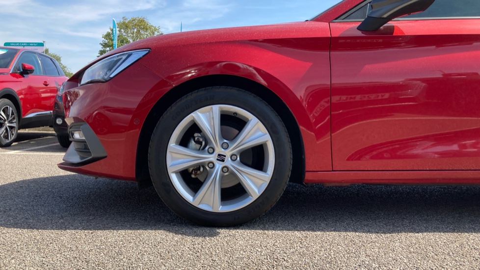 SEAT Leon 1.0 eTSI FR 5dr DSG Petrol Hatchback - Image 7