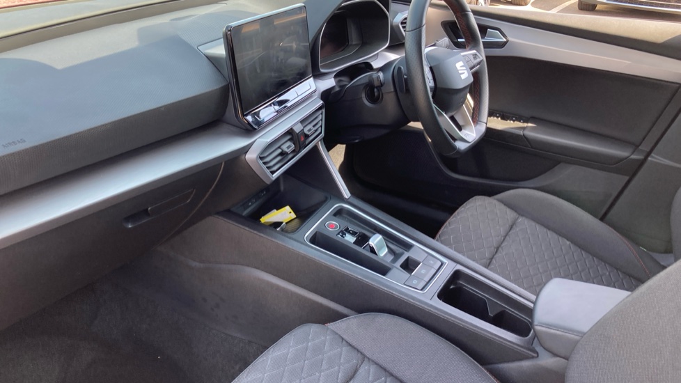 SEAT Leon 1.0 eTSI FR 5dr DSG Petrol Hatchback - Image 14