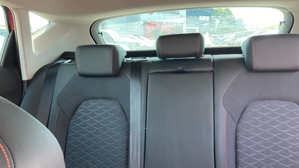 SEAT Leon 1.0 eTSI FR 5dr DSG Petrol Hatchback - Image 15