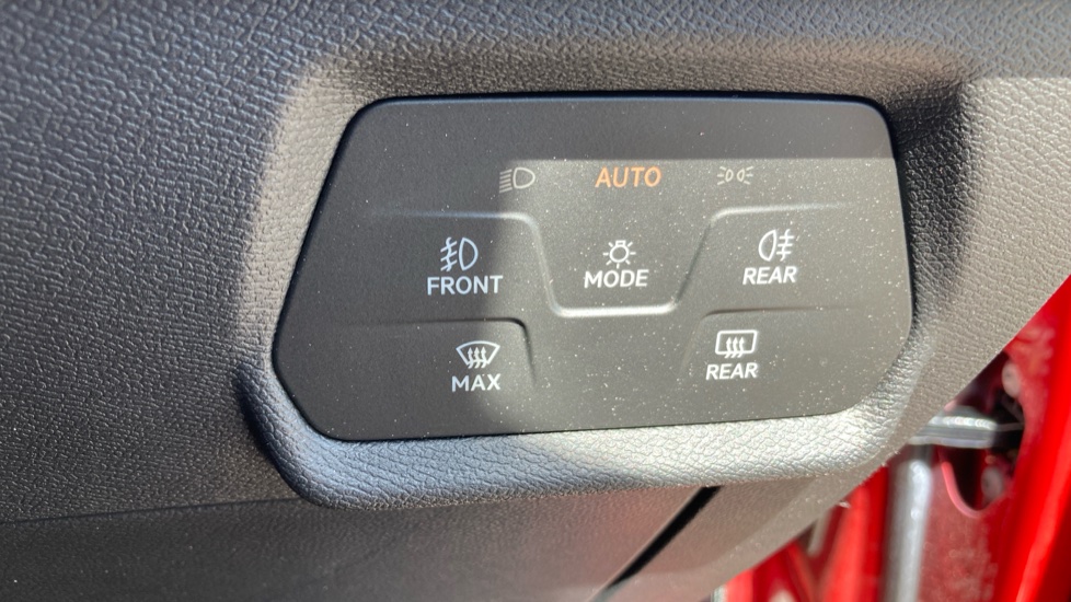 SEAT Leon 1.0 eTSI FR 5dr DSG Petrol Hatchback - Image 26