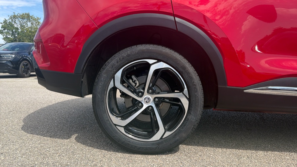 MG HS 1.5 T-GDI Trophy 5dr DCT Petrol Hatchback - Image 7
