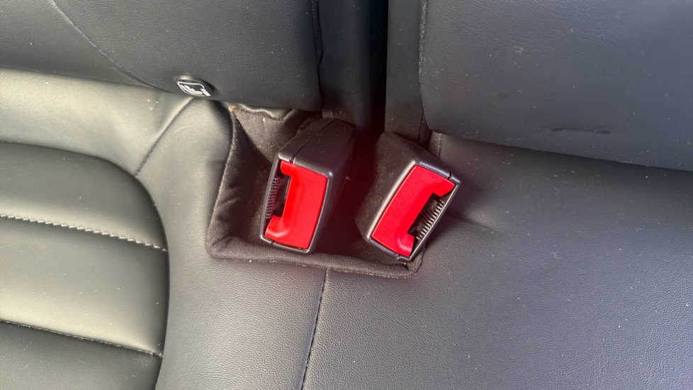 MG HS 1.5 T-GDI Trophy 5dr DCT Petrol Hatchback - Image 17