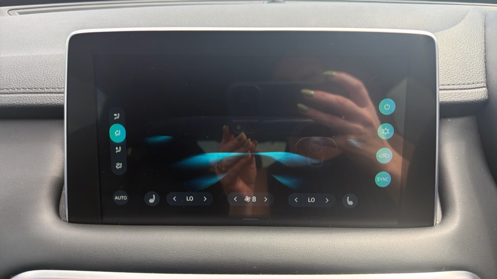 MG HS 1.5 T-GDI Trophy 5dr DCT Petrol Hatchback - Image 21