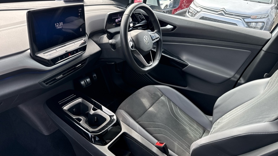 Volkswagen ID.5 128kW Style Pro 77kWh 5dr Auto Electric Coupe - Image 9