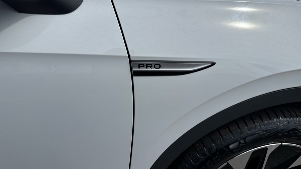 Volkswagen ID.5 128kW Style Pro 77kWh 5dr Auto Electric Coupe - Image 31