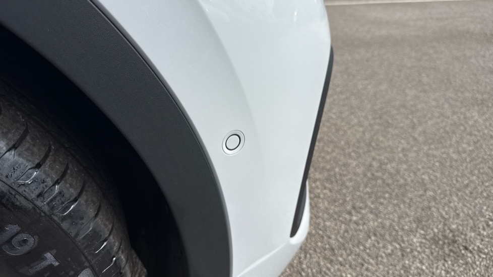 Volkswagen ID.5 128kW Style Pro 77kWh 5dr Auto Electric Coupe - Image 32
