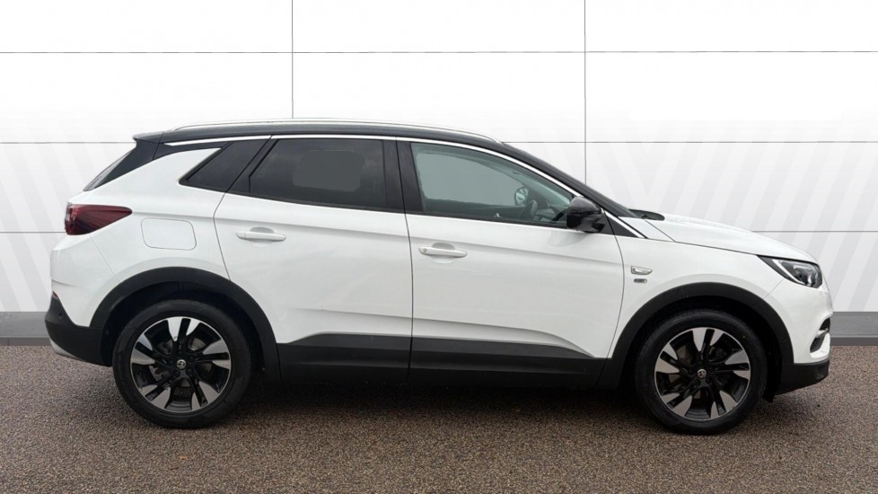 Vauxhall Grandland X 1.5 Turbo D Griffin Edition 5dr Auto Diesel Hatchback - Image 5