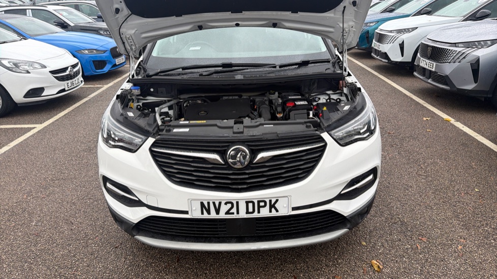Vauxhall Grandland X 1.5 Turbo D Griffin Edition 5dr Auto Diesel Hatchback - Image 8