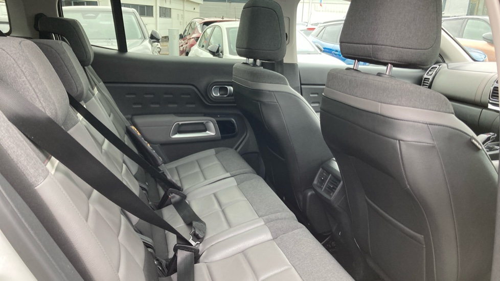 Citroen C5 Aircross 1.6 PureTech 180 Flair Plus 5dr EAT8 Petrol Hatchback - Image 16