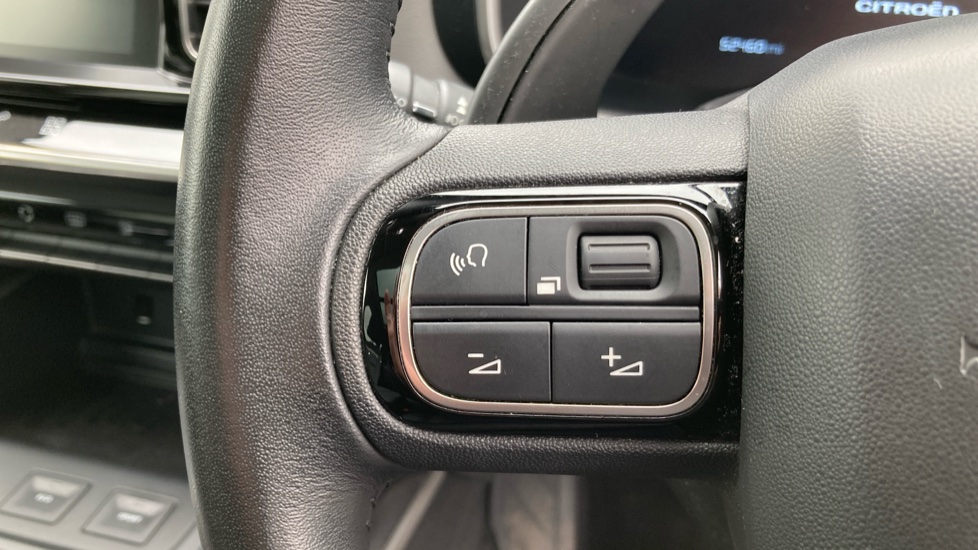 Citroen C5 Aircross 1.6 PureTech 180 Flair Plus 5dr EAT8 Petrol Hatchback - Image 35