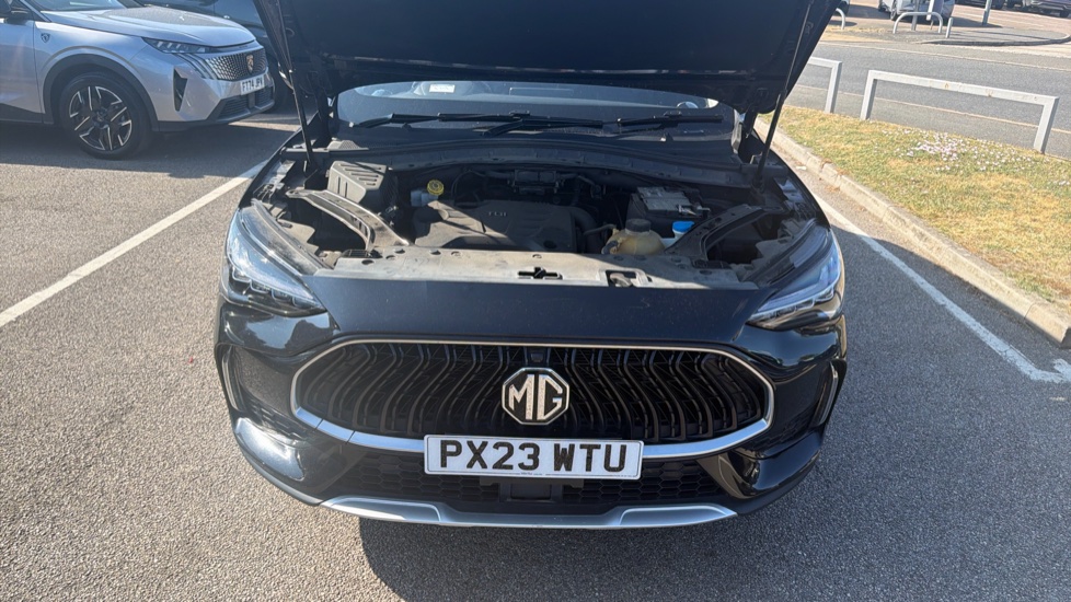 MG HS 1.5 T-GDI SE 5dr DCT Petrol Hatchback - Image 8