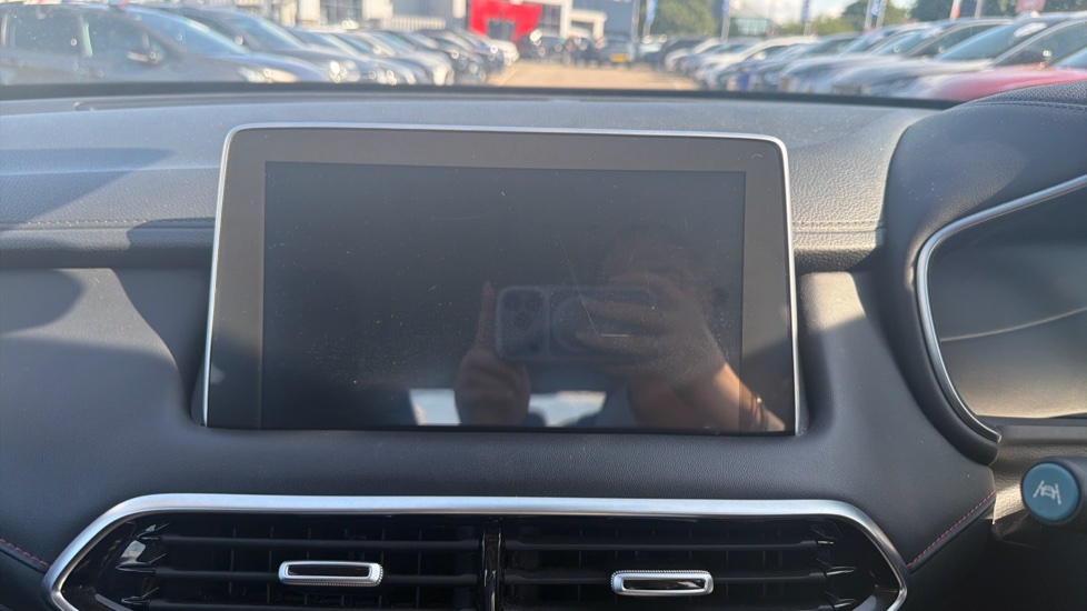MG HS 1.5 T-GDI SE 5dr DCT Petrol Hatchback - Image 12