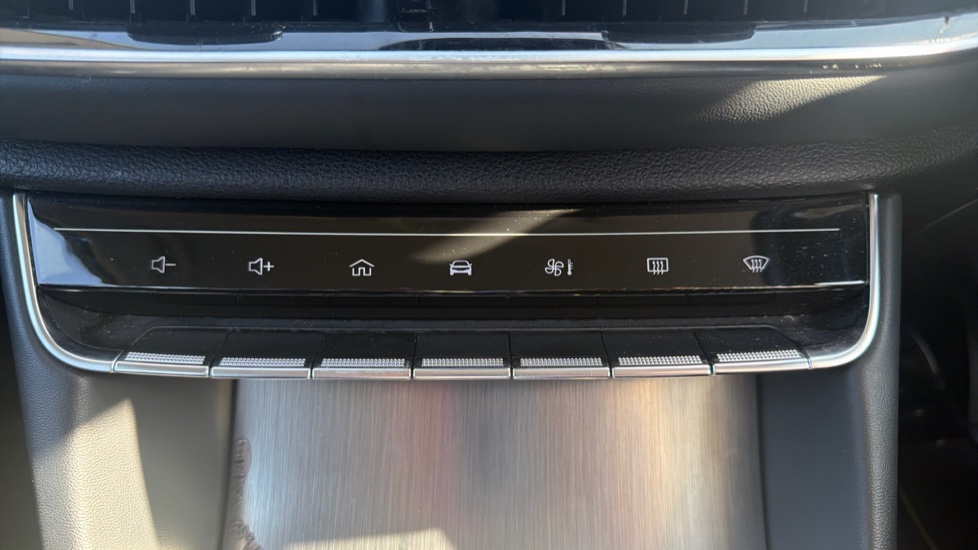 MG HS 1.5 T-GDI SE 5dr DCT Petrol Hatchback - Image 26