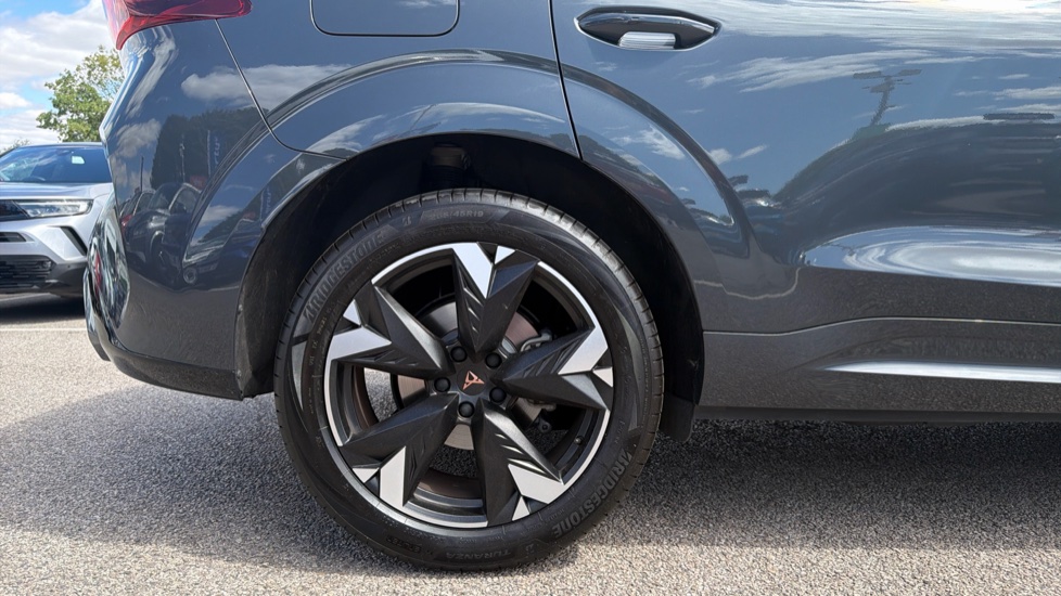 CUPRA Terramar 1.5 eTSI 150 V2 5dr DSG Petrol Hatchback - Image 7